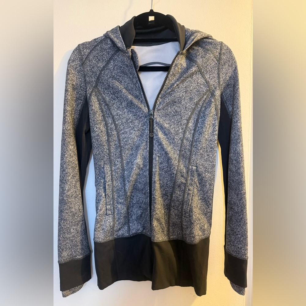Lululemon Athletica Women’s Grey Zip-Up Hoodie Jacket